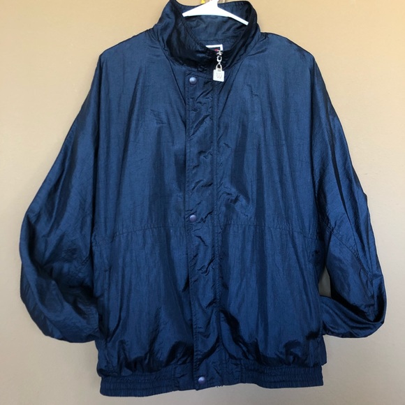 ⚡️SOLD Vintage Navy Windbreaker - Picture 3 of 7